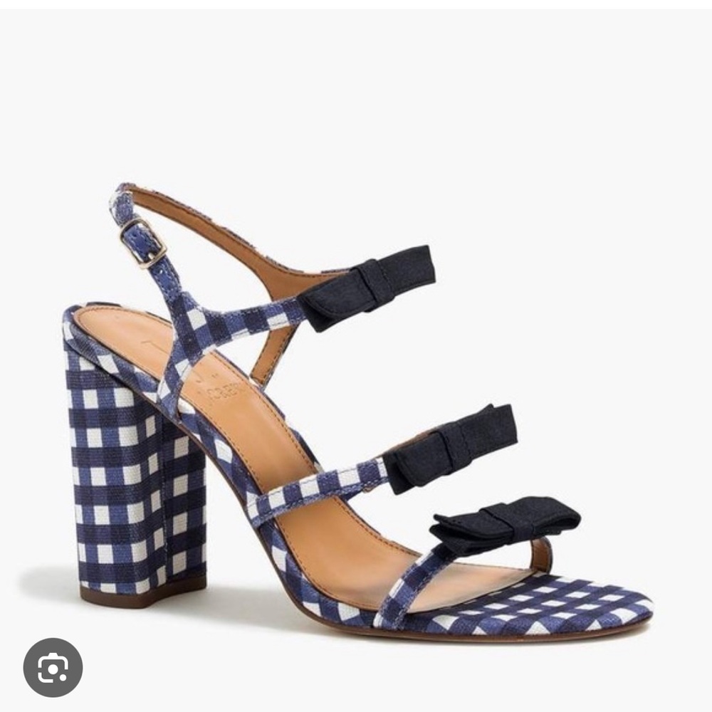 NIB Jcrew Gingham fabric covered heel with three bow detail. Navy, size 9.5